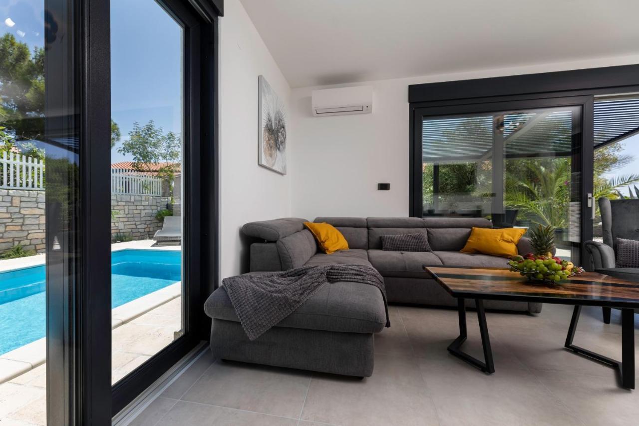 Luxury Villa Adria Apartments Krk Town Exteriér fotografie