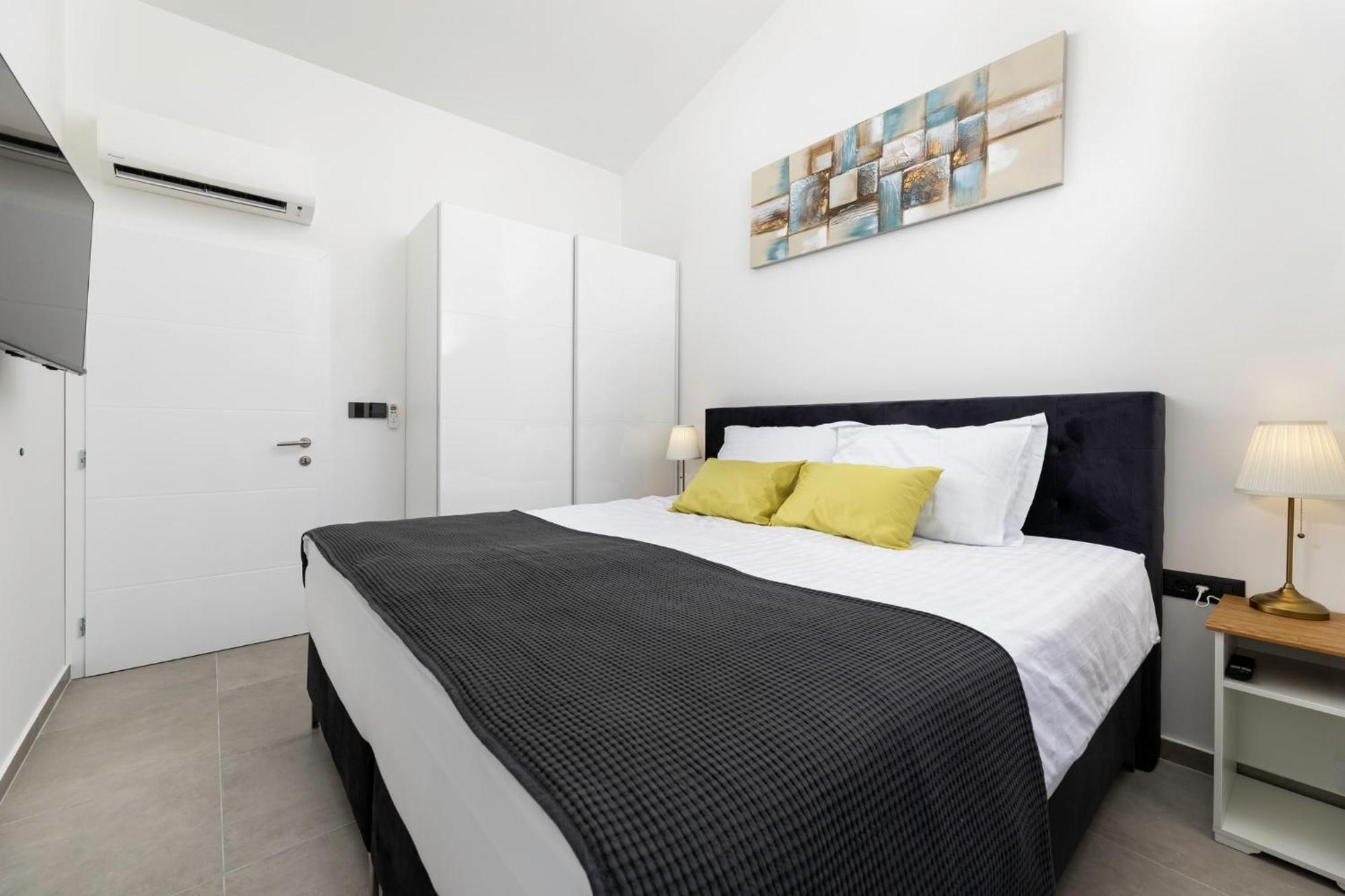Luxury Villa Adria Apartments Krk Town Exteriér fotografie